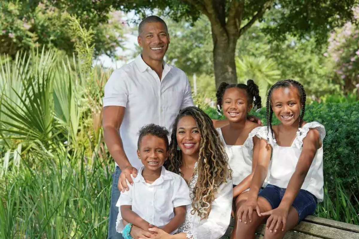 https://mrshannonlanier.com/wp-content/uploads/2024/02/Shannon-Empowering-Family.png